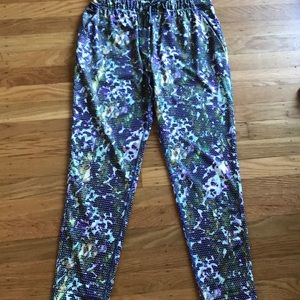 Lululemon jet crop slim size 4